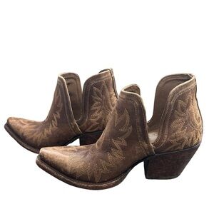 Women’s Ariat Dixon Booties